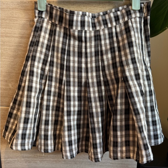 Better Be Plaid Pleated Mini Skirt - Picture 1 of 4